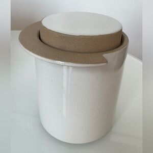 Departo Chalk Vessel with Lid